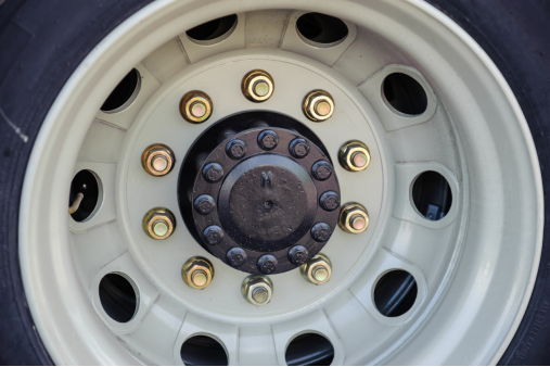 （曝料）又一重卡企业推新车？标配10寸液晶大屏 比豪华轿车还舒适