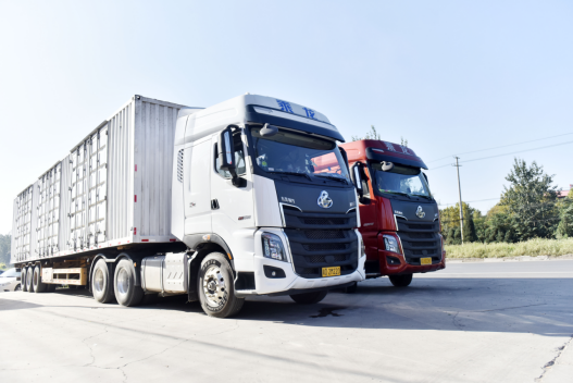 00马力自动挡乘龙H7