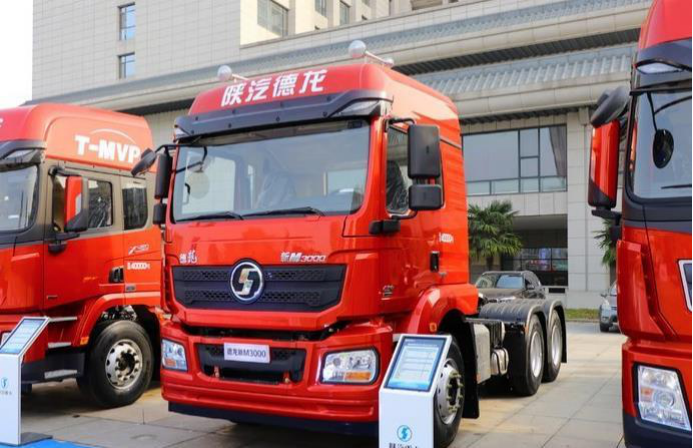 新车大曝光！刚上市的陕汽德龙M3000S重卡牵引车配置详解