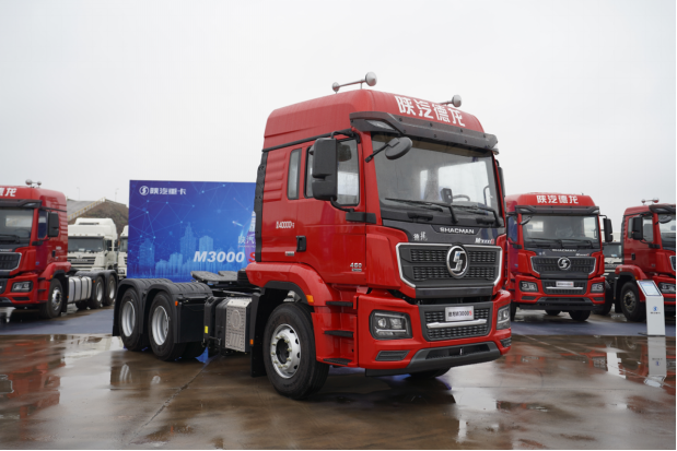 新车大曝光！刚上市的陕汽德龙M3000S重卡牵引车配置详解