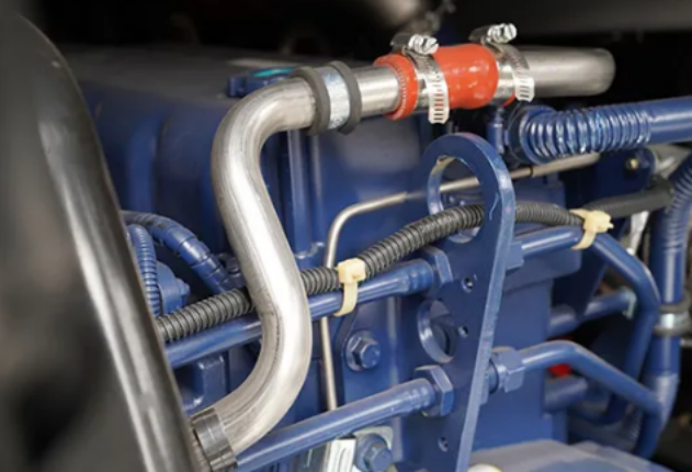 新车大曝光！刚上市的陕汽德龙M3000S重卡牵引车配置详解