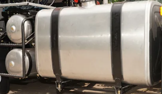 新车大曝光！刚上市的陕汽德龙M3000S重卡牵引车配置详解