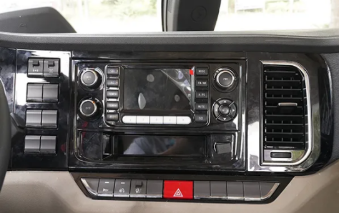 新车大曝光！刚上市的陕汽德龙M3000S重卡牵引车配置详解