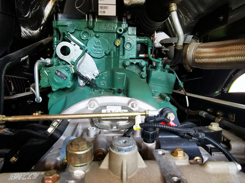 自重8.1吨+标配取力器+油浴空滤 这款6X4砂石料重卡拉货多赚钱更给力