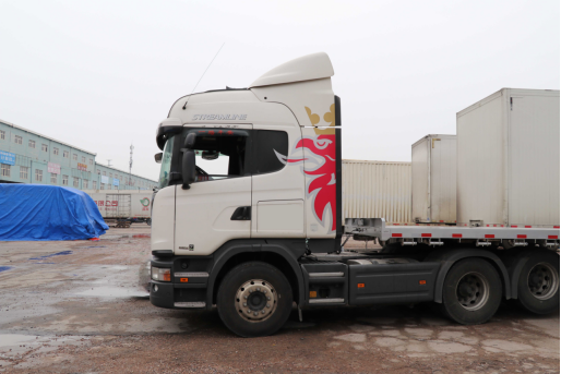 跑云川渝100万公里刹车片都不用换！这个品牌的重卡牵引车咋就这么牛？