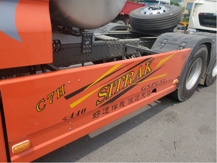 汕德卡G7自动挡燃气车来了！480马力+3.7速比 还有哪些超高配置？