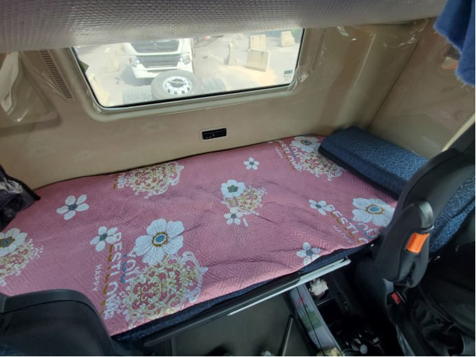 汕德卡G7自动挡燃气车来了！480马力+3.7速比 还有哪些超高配置？