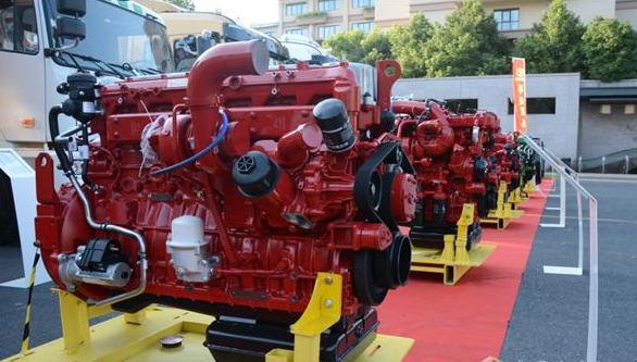 款重卡动力链产品大PK？解放|东风|重汽|陕汽|福田|华菱