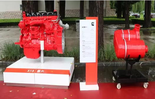 款重卡动力链产品大PK？解放|东风|重汽|陕汽|福田|华菱