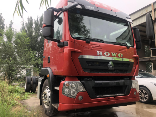 中型卡车最靓的仔！重汽新版HOWO TX系列载货车实拍详解