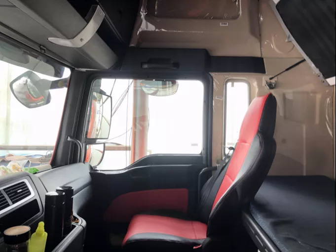 解放JH6、汕德卡G7、欧曼EST 同是8×4自动挡车型 哪款更得你心？