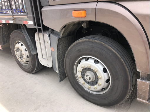 解放JH6不足6个月行驶15万公里 百公里油耗仅29L 是何原因？