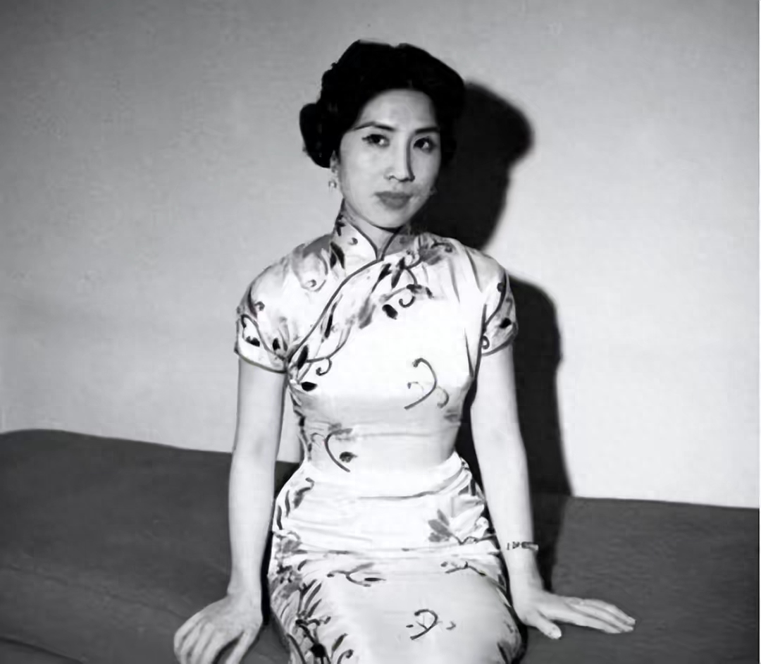 胡宗南的妻子有多美?曾是戴笠的情妇,长相清纯美艳不可方物!