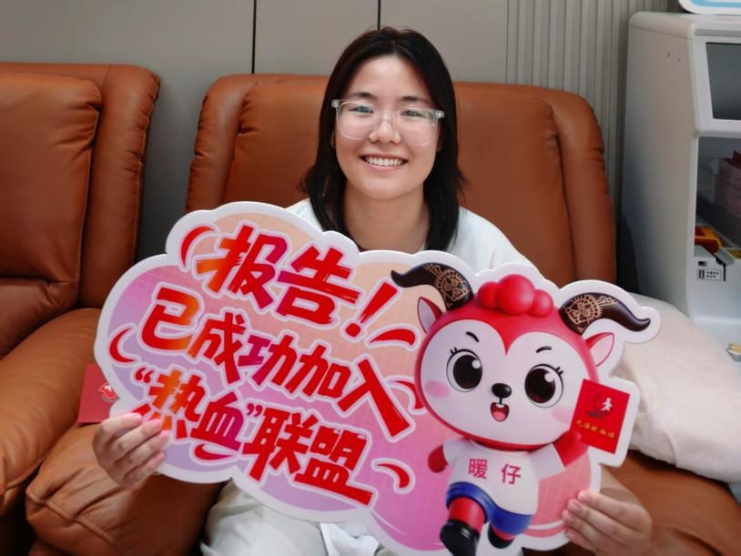 十八岁践初心 父女接力传热血