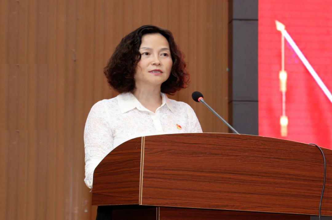 同志当选党委书记,陈恩儒,相利同志当选党委副书记,潘琼,曾丽,陈显国