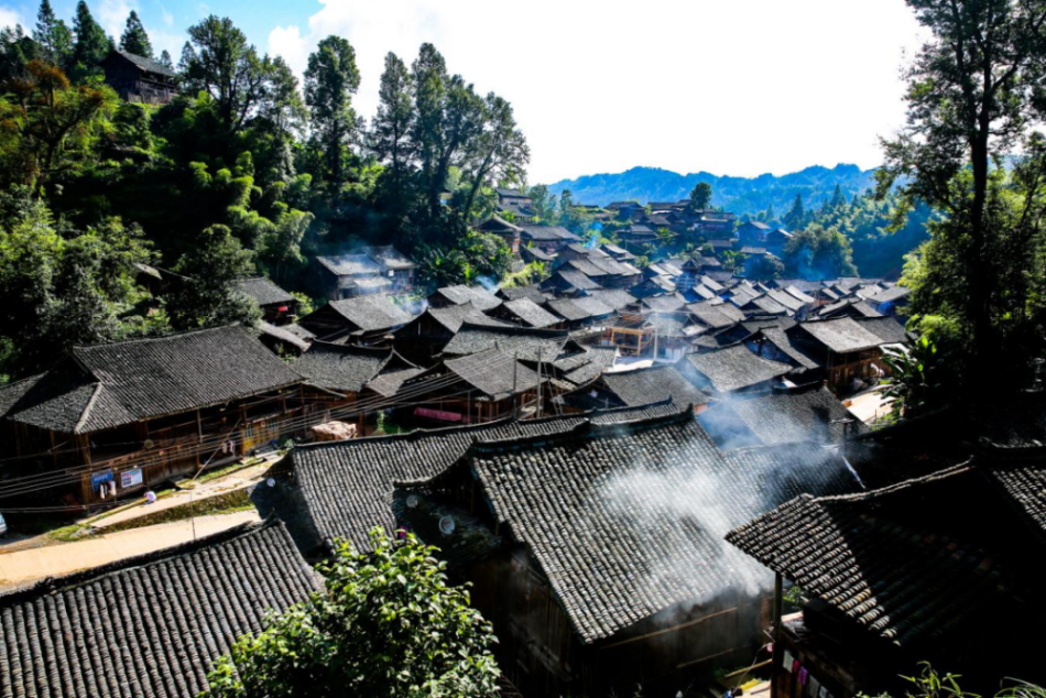 榕江县人民政府网 - 探寻榕江!在村寨山水间看见多彩民族风情