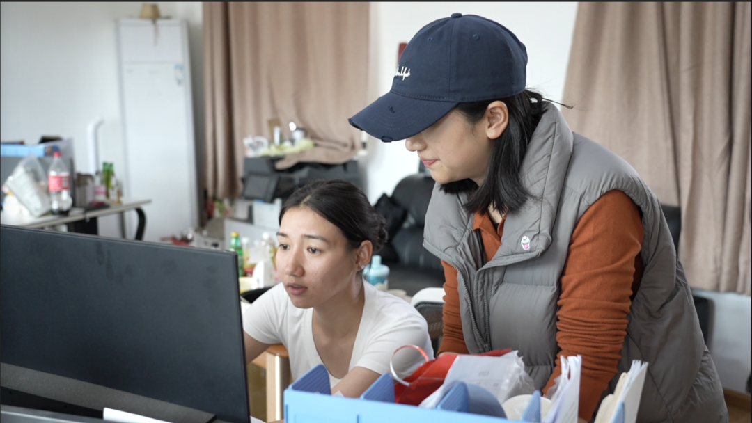 赛马场上练真功——学院现代文秘专业学生融媒体实习侧记(图3)