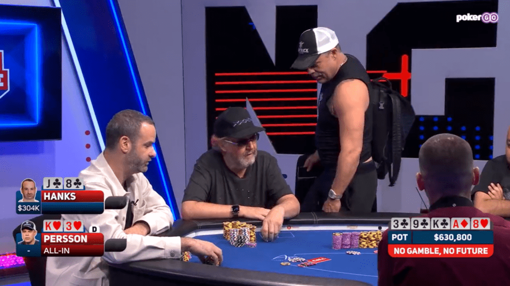 【EV扑克】仅一手牌就送给对手400多万的鱼哪里找？这有一条！