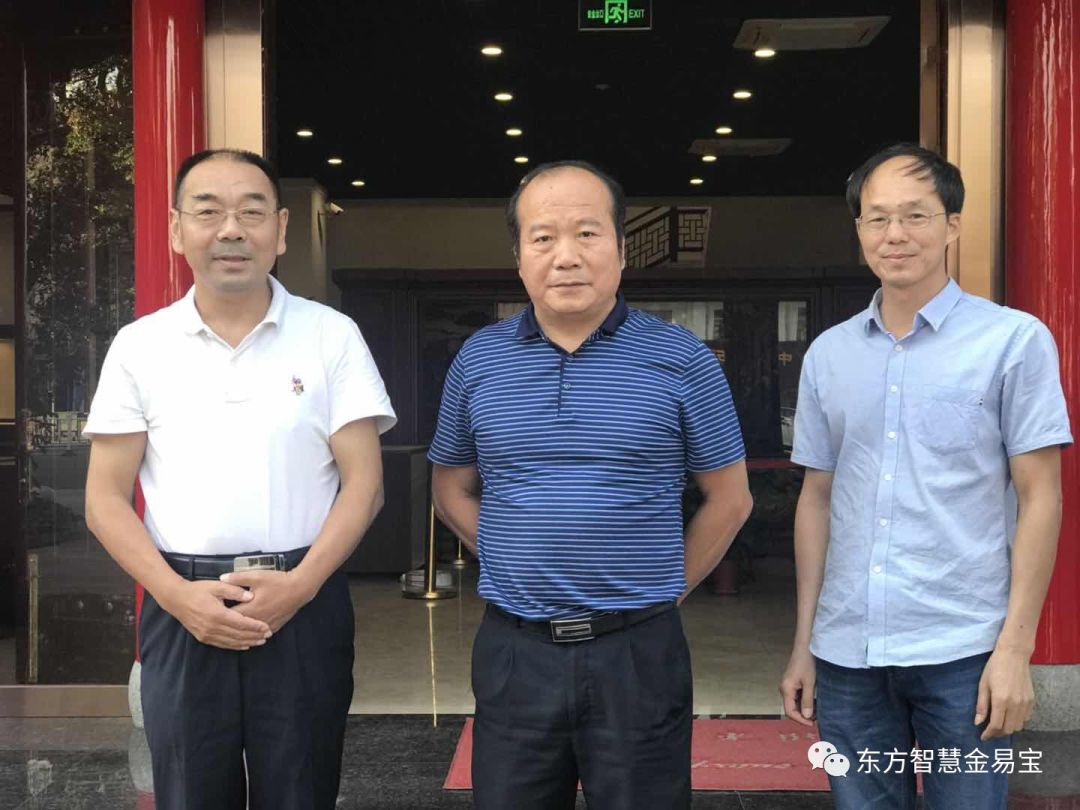 一個(gè)非遺熱愛(ài)者的傳奇故事|媒體熱點(diǎn)資訊-肇慶市鼎湖華夏文化傳播有限公司