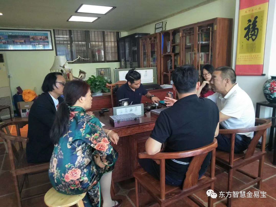 一個(gè)非遺熱愛(ài)者的傳奇故事|媒體熱點(diǎn)資訊-肇慶市鼎湖華夏文化傳播有限公司