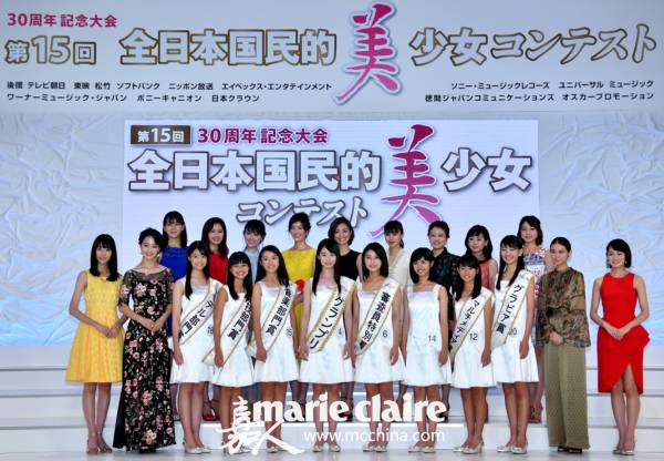 13岁就获日本美少女大赛冠军,从这妹子身上我看到了中日审美差异