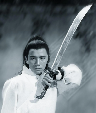 香港第一位亚太影帝:童星出道,与初恋相爱50年,76岁仍当众示爱