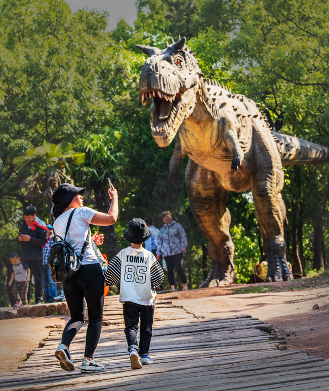 梯田花海老虎窝三仙洞红色文化教育园藏兵洞猴山三莲池马陵美食街重磅
