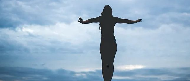 62岁琼瑶女神晚年凄惨：她咋成这样？