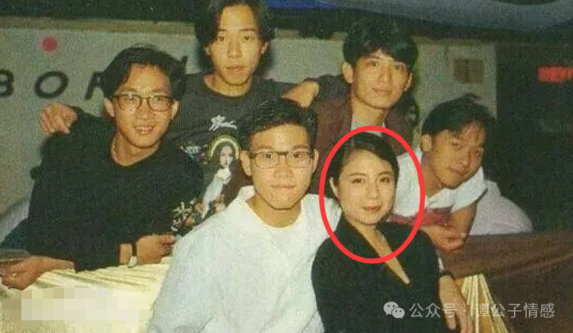 其中最为出名的是林楚麒,她是黄家驹唯一公开承认过的女友.