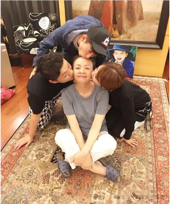 春晚"小品女王"三婚两离,36岁闪嫁百亿富豪,帮徒弟刘涛还巨债