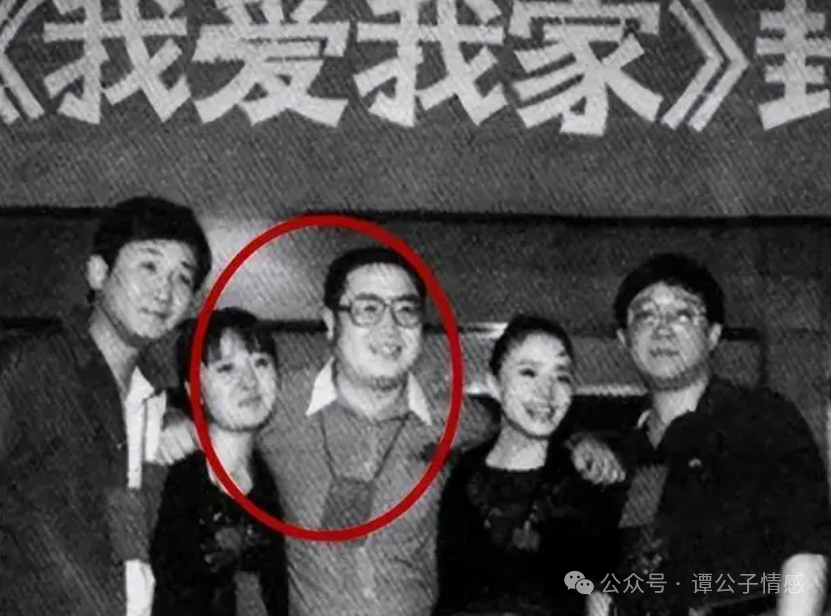 但英达并不甘心自己只是"英若成的儿子"或"宋丹丹的丈夫",为了出人头