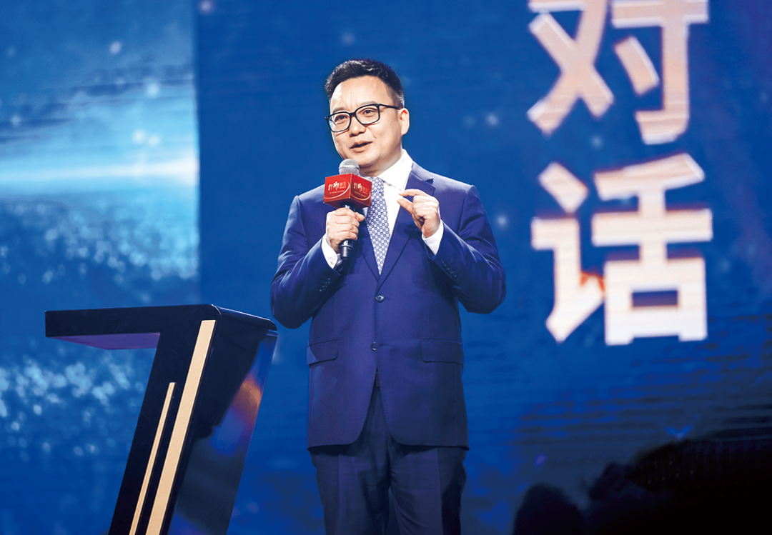 曹建伟博士天团如何打造800亿光伏设备龙头