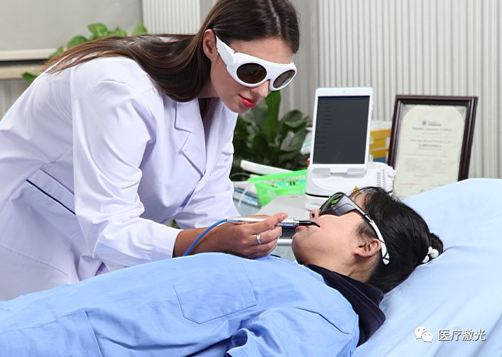 口腔激光怎么治疗【病例分享】激光在口腔软组织治疗中的作用_https://www.jmylbn.com_新闻资讯_第1张
