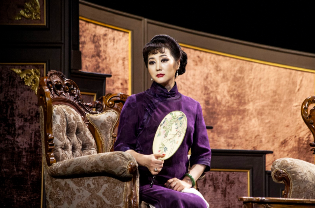 雷雨人物语言ppt_雷雨人物关系图_雷雨人物鲁侍萍分析