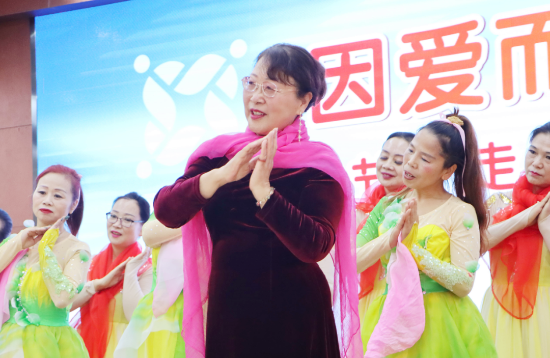 中华全家福歌曲(中华全家福歌曲下载mp3)