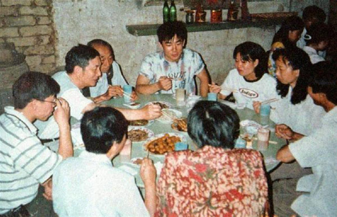 任贤齐感谢乡亲们帮自己修缮祖宅
