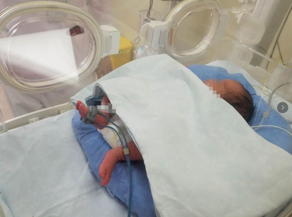 孕婦遭車禍昏迷49天，寶寶頑強生長順利出生！「媽媽，請醒來看我一眼」 親子 第10張