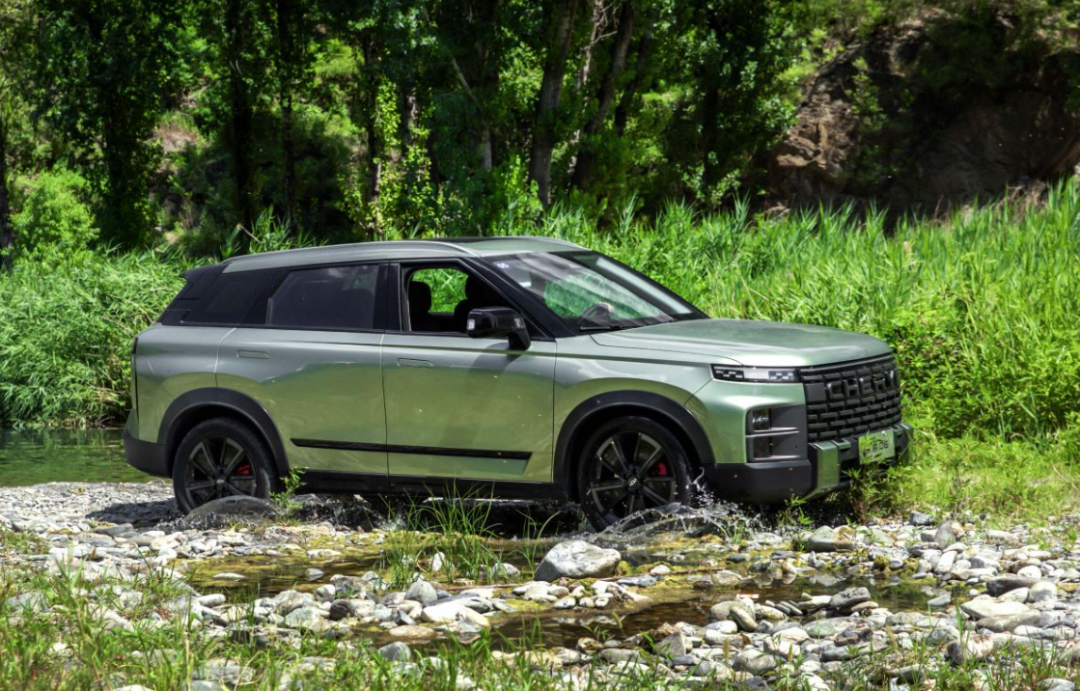 哈弗大狗vs探索06,10万出头的轻越野suv,选谁更合适?-爱卡汽车爱咖号