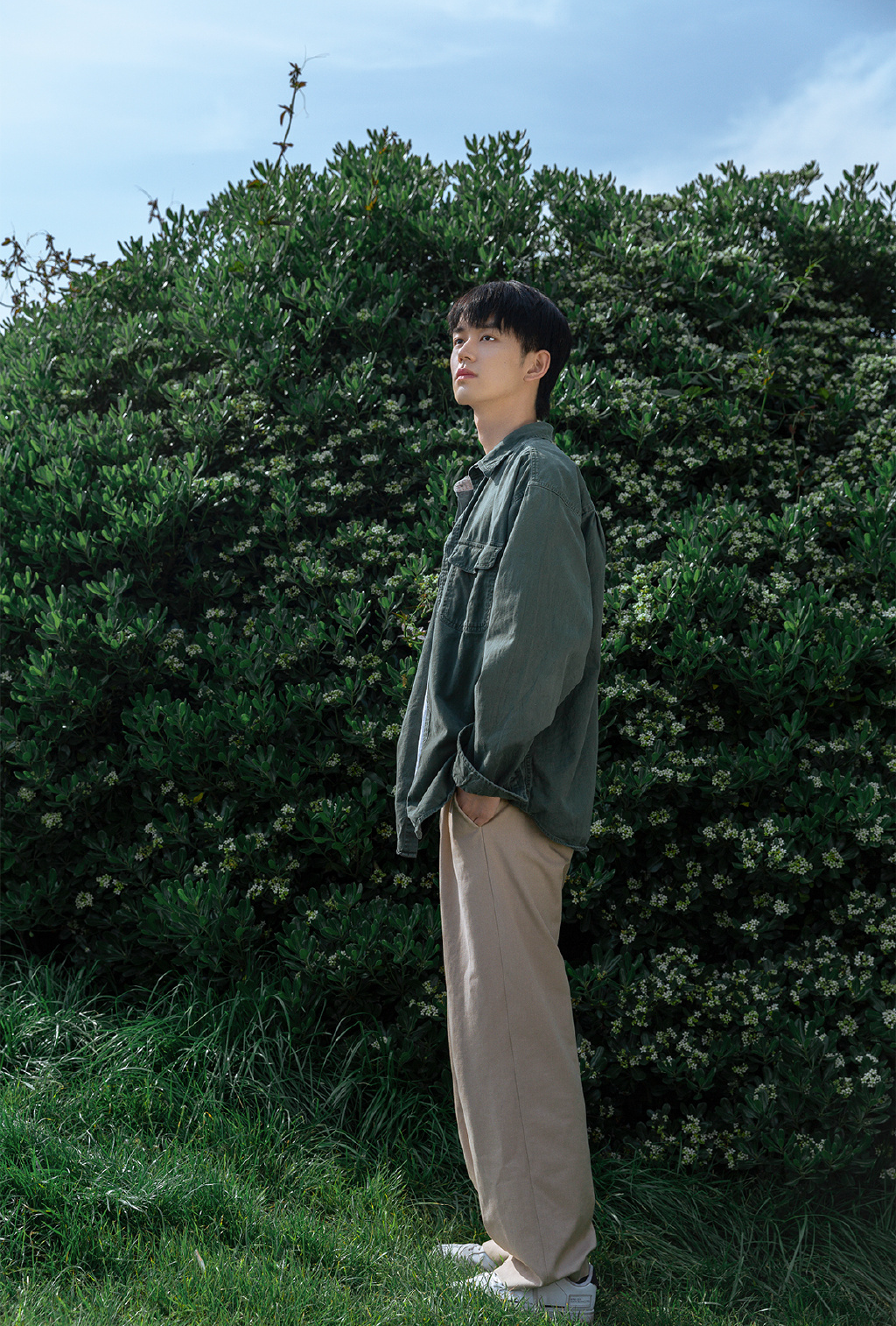 男生拍照这样摆 pose 能帅 10 倍! - chrome插件网