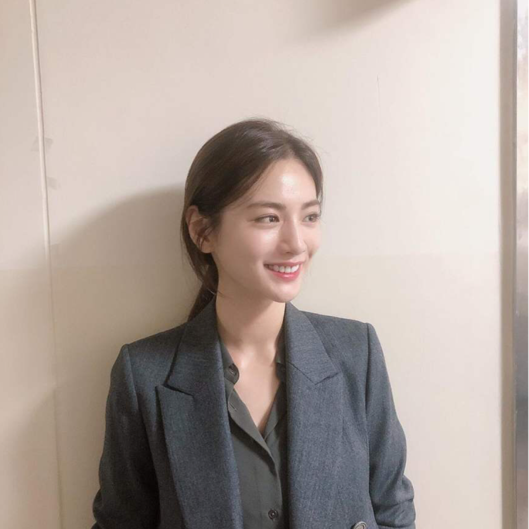 【美女】拿下“全球最美脸蛋”的她，被韩国人骂哭，这港风神颜，绝了！（组图） - 13