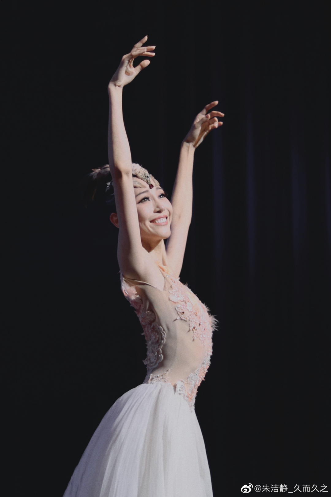 又一个国家队顶流杀进娱乐圈我一点也不意外