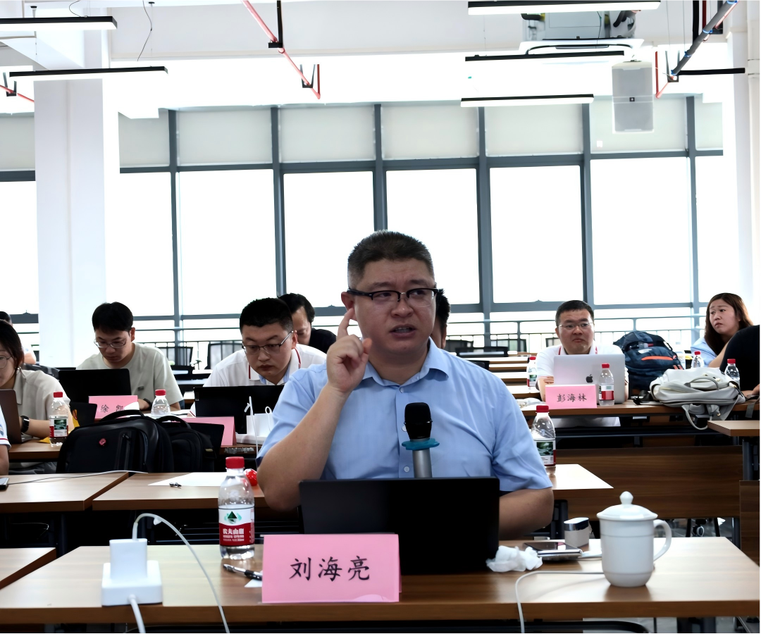 刘海亮老师.png
