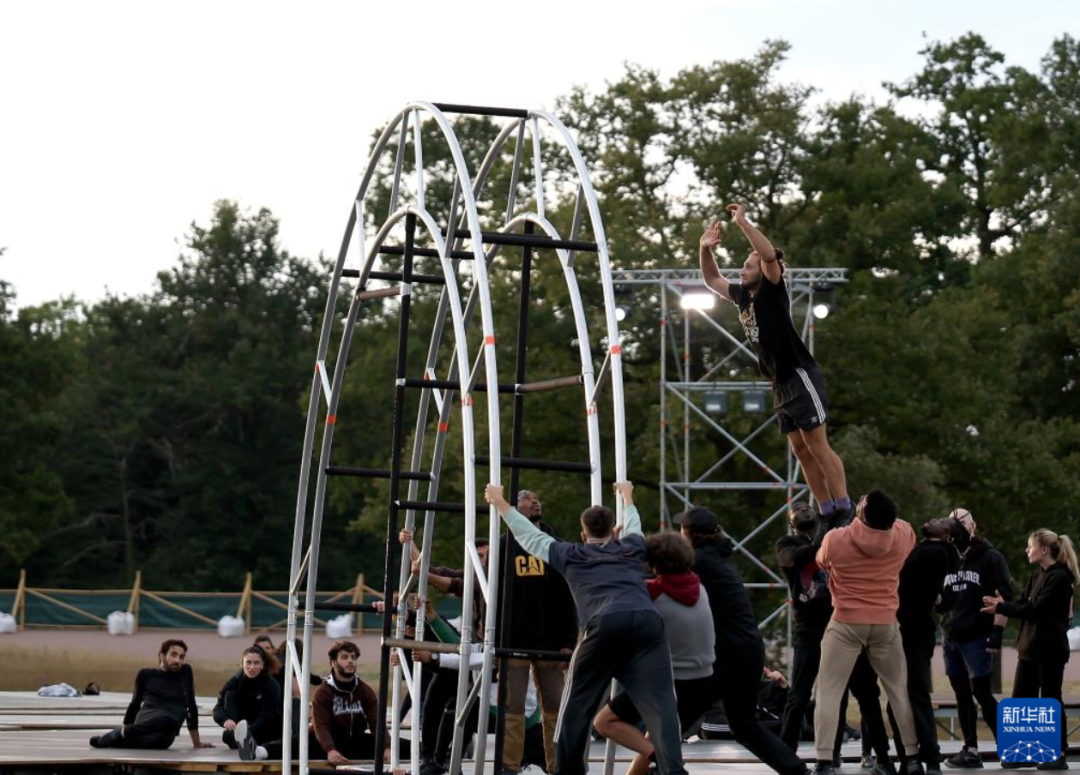 12日3时，巴黎奥运会闭幕式来了！与开幕式有很大不同……