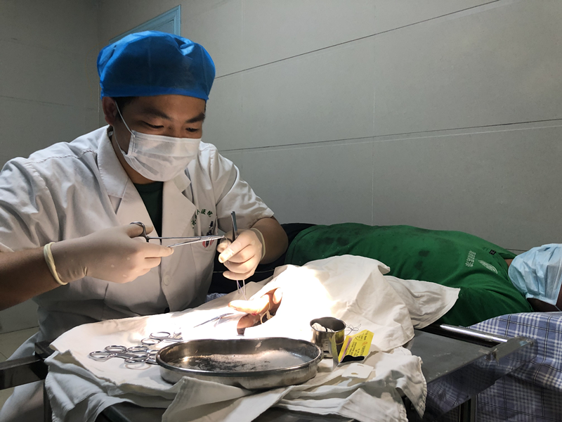 怎么买医用胶水【医疗服务】伤口无瘢技术---急诊医用胶术_https://www.jmylbn.com_新闻资讯_第1张