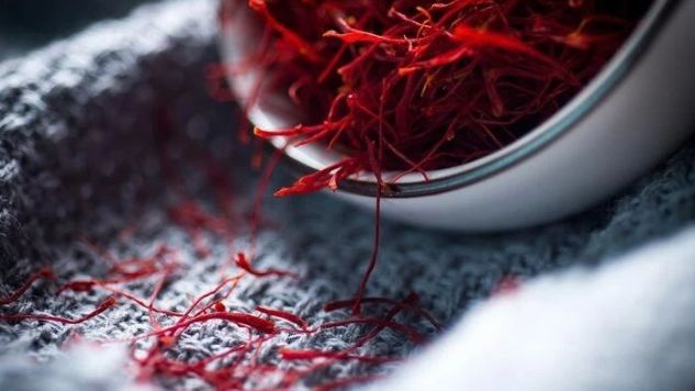 藏红花，子宫肌瘤的克星！女人服用有这十大好处