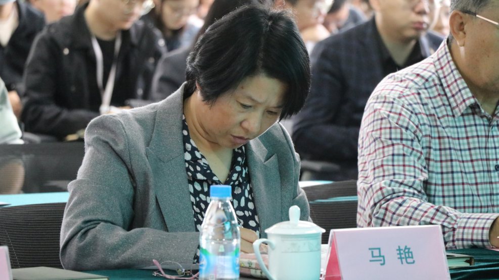 会议邀请到了农业农村部耕保中心副主任李荣老师,江苏省耕地质量与