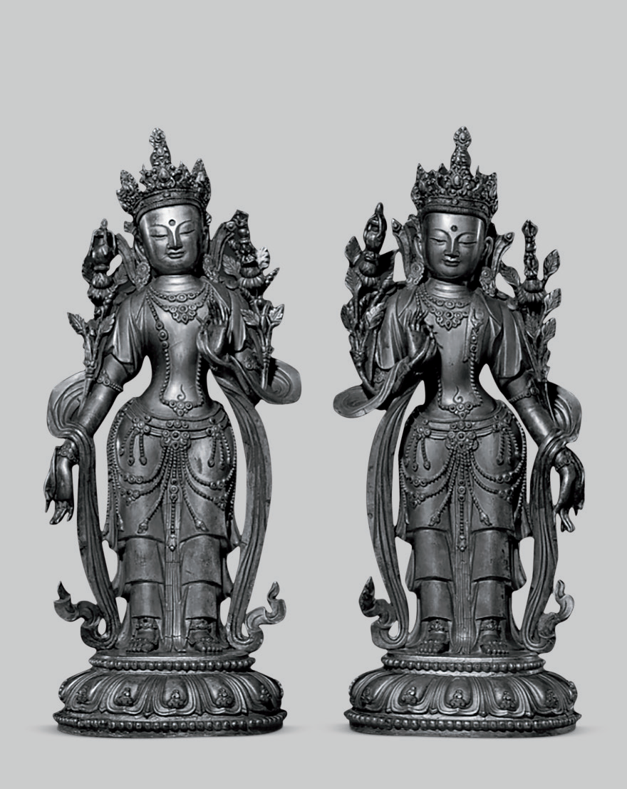 参阅:北京雍和宫藏清代乾隆 汉藏风格 铜鎏金 莲花手观音菩萨立像2.
