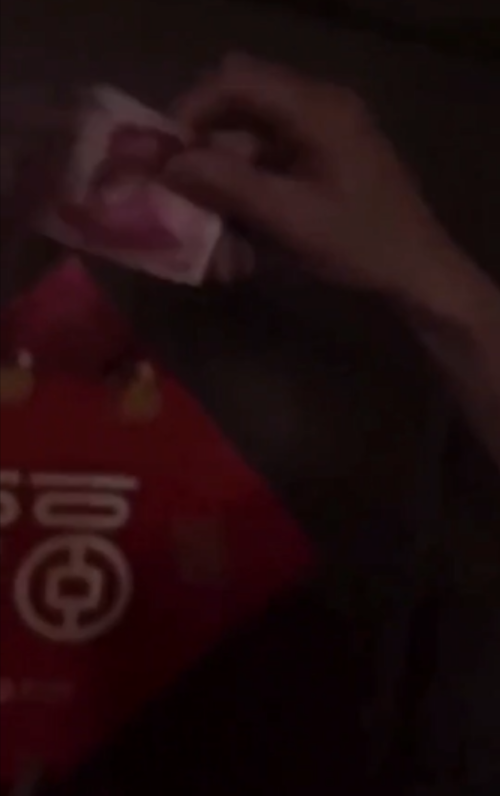 【爆笑】千万不要让爸爸喝醉酒！不然你会收获他的私房钱、还有爸妈的狗粮...（视频/组图） - 9