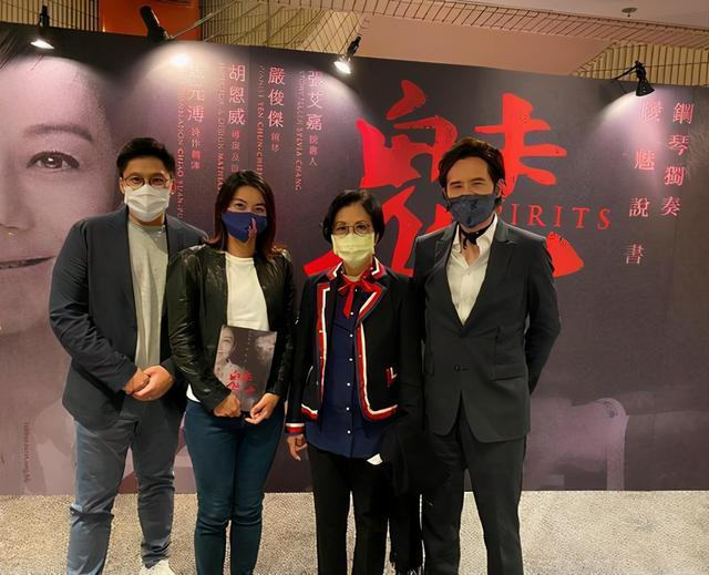 郭晶晶逐渐发福,配上接地气的穿搭,真看不出一点阔太气质!-微信头条网 郭晶晶逐渐发福,配上接地气的穿搭,真看不出一点阔太气质!