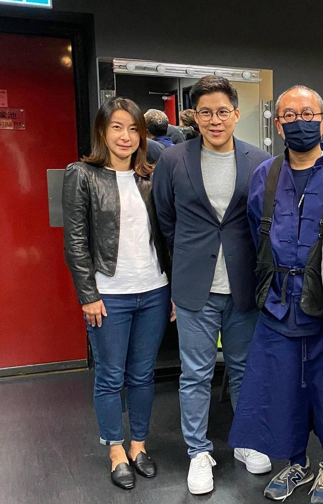郭晶晶逐渐发福,配上接地气的穿搭,真看不出一点阔太气质!-微信头条网 郭晶晶逐渐发福,配上接地气的穿搭,真看不出一点阔太气质!